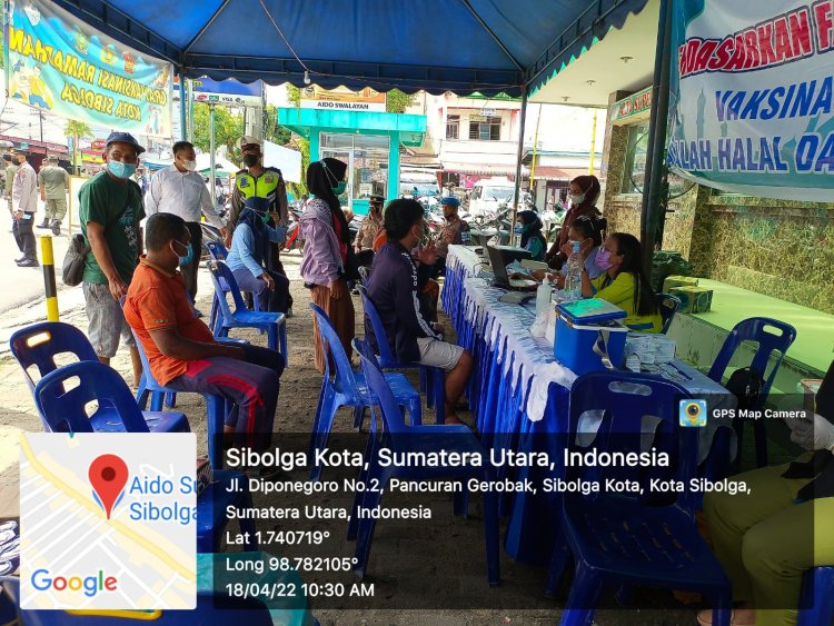 Untuk Pencapaian Target Vaksinasi di Provsu Polres Sibolga bersama Dinkes gelar vaksinasi di berbagai Tempat 