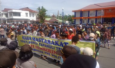 Demo Tolak Kehadiran Yetty Sebagai PJ Bupati, Minta Pengadaan Kaos Badar Jilid II Dituntaskan 