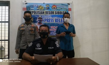 Menggelapkan HP "Dimassakan" Dilapangan Simare mare Sibolga