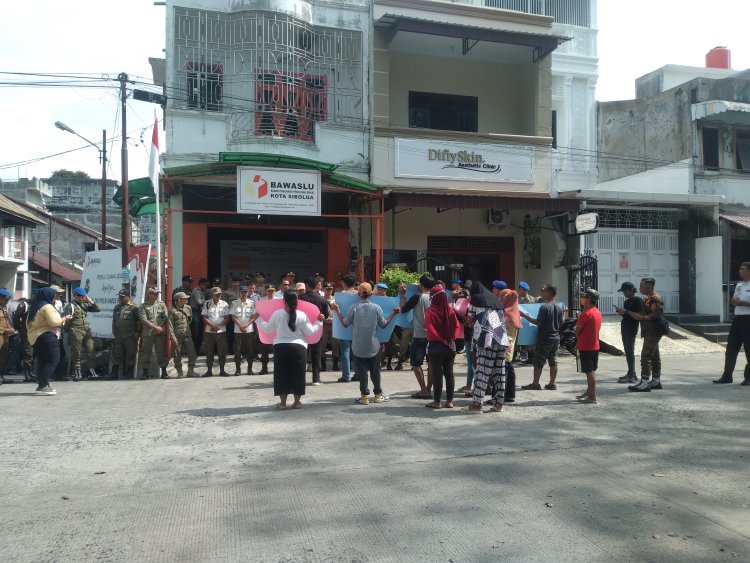 Tolak Money Politik Di Pemilu Sibolga, FPMPS Datangi Bawaslu : "Tangkap & Gugurkan Caleg Tersebut!"