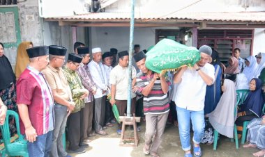 Pj Bupati Tapteng Sampaikan Dukacita Atas Meninggalnya Ibunda Wakil Sekretaris PW NU Sumut