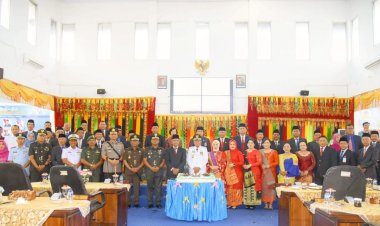 Paripurna Istimewa HUT Ke-79 Tapteng Dihadiri 15 Dari 35 Anggota, Pj. Bupati : Mari Bekerjasama Membangun Tapteng