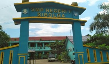 SMPN 1 Sibolga Dituding Lakukan Pungli Pengadaan Baju Seragam Siswa