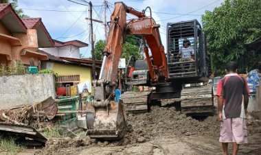 Dua Alat Berat Dikerahkan Untuk Normalisasi Aek Sirahar yang Jebol  